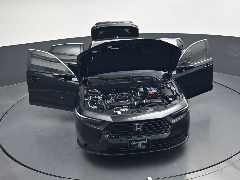 Used 2026  Honda LX image 38