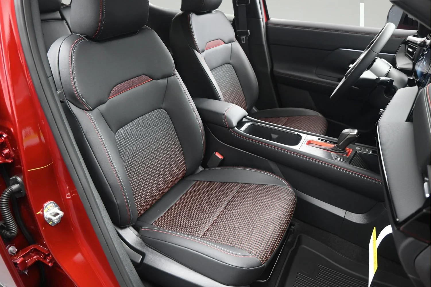 New 2027 Scarlet Ember Tintcoat Nissan SR image 14