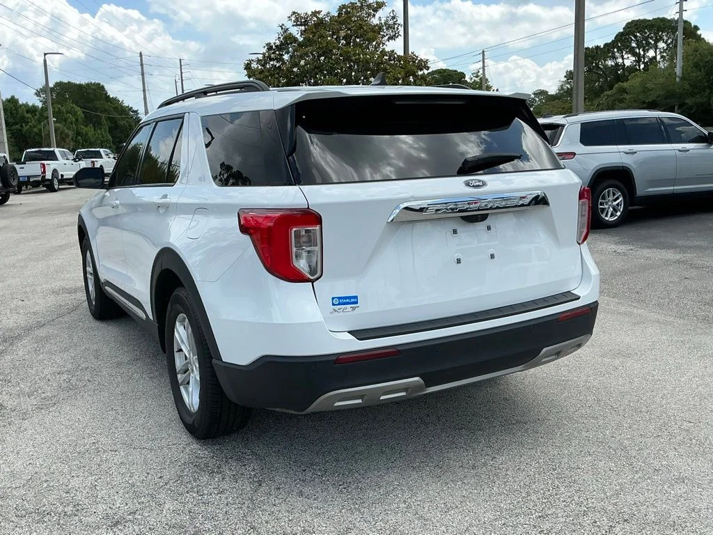 Used 2023 White Ford XLT image 5