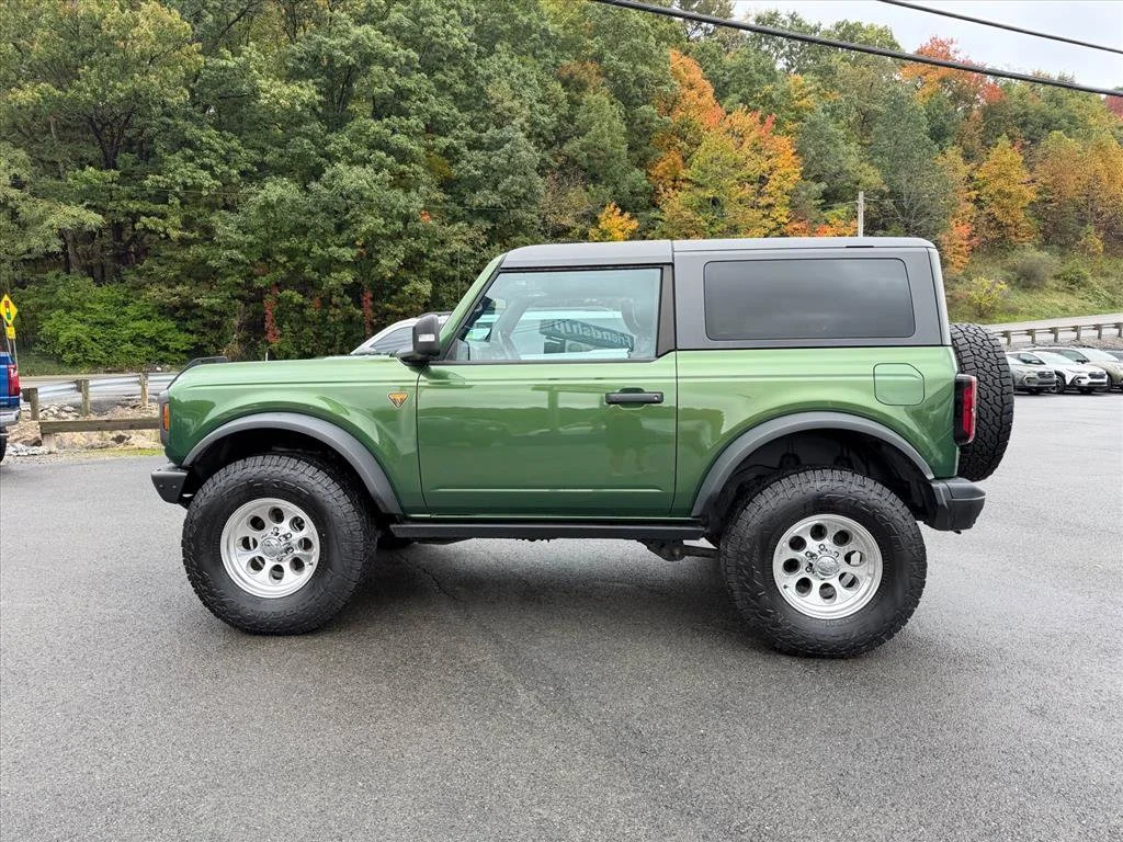 Used 2022 Green Ford Badlands image 4