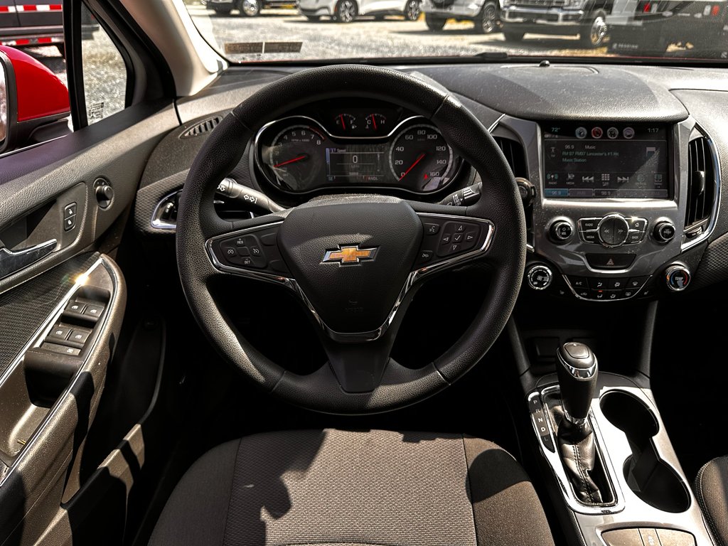 Used 2018 Chevrolet Cruze LT with VIN 1G1BE5SM4J7176817 for sale in Wrightsville, PA