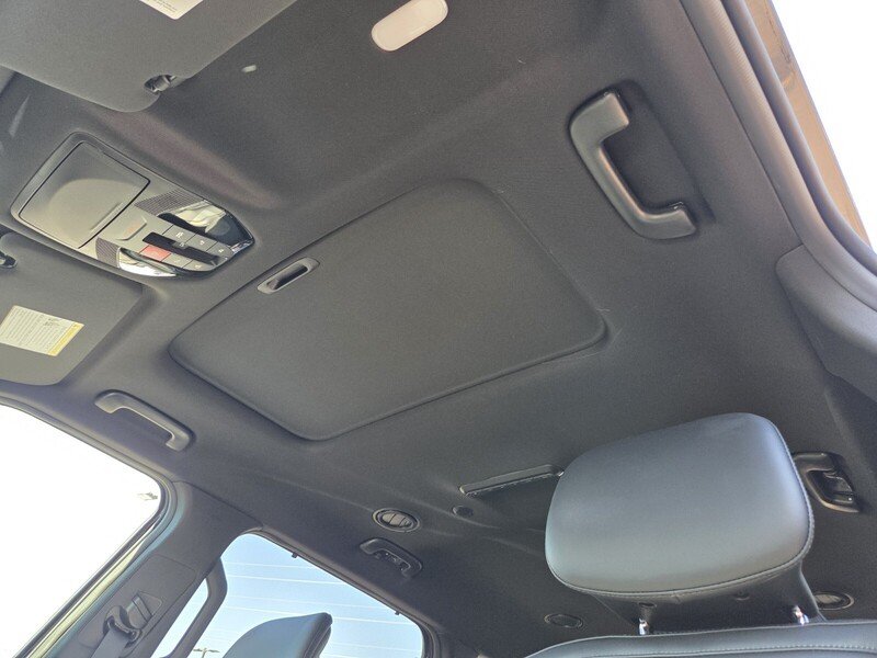 New 2027 Ebony Black Kia EX image 7
