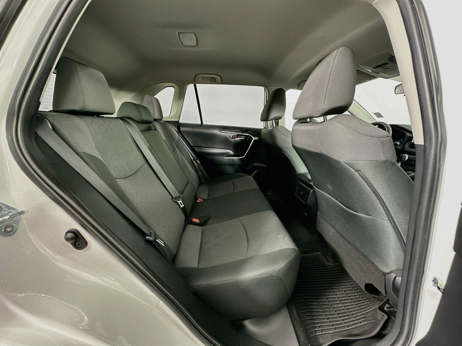 Used 2024 Ice Toyota XLE image 27