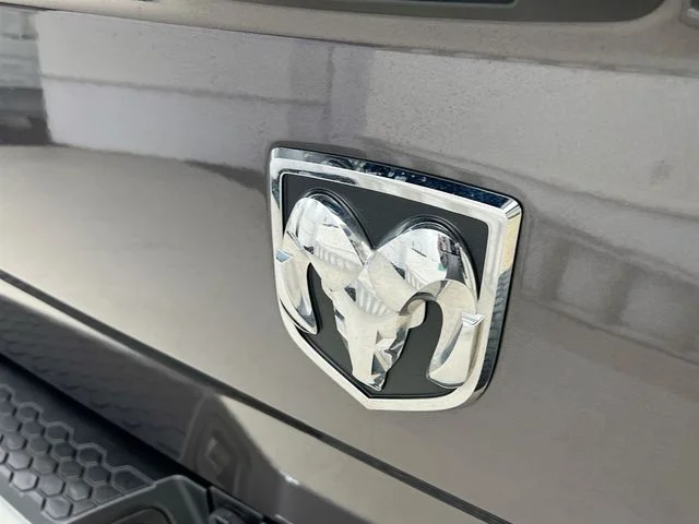 2024 RAM Ram 1500 Classic SLT - Photo 37