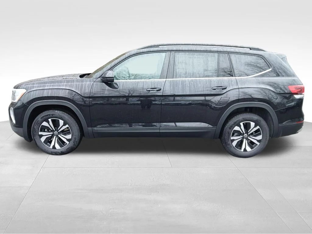 New 2026 Black Volkswagen 2.0T SE image 2