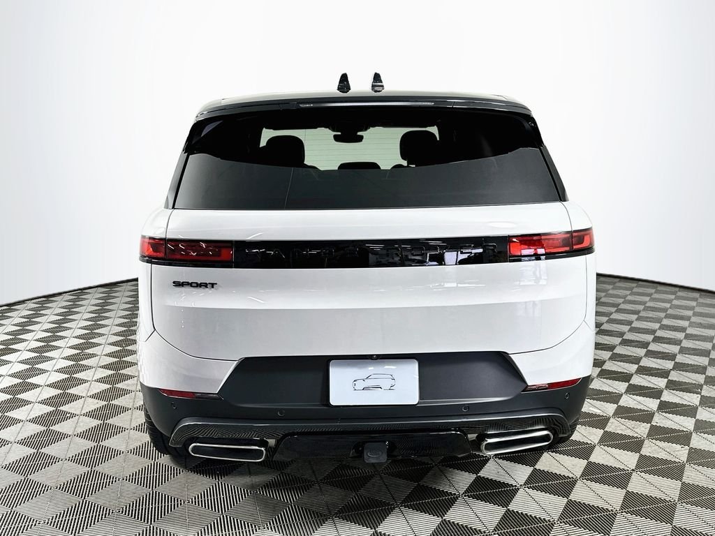 New 2026 Borasco Grey LAND ROVER SE image 6