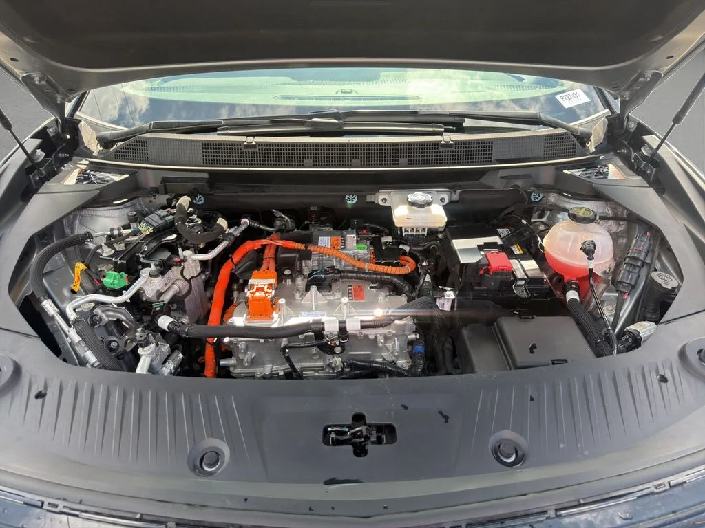 Used 2024 Gray Chevrolet RS image 21