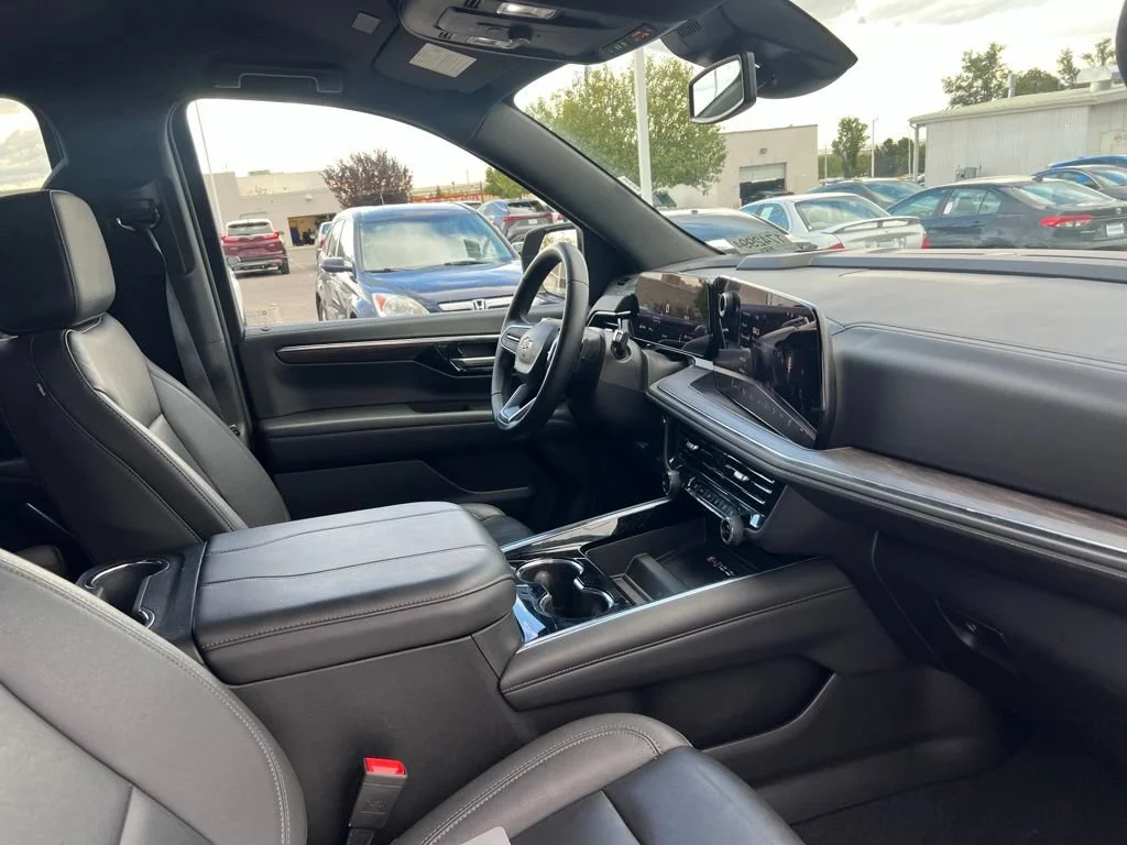 Used 2025 Sterling Gray Metallic Chevrolet Z71 image 24