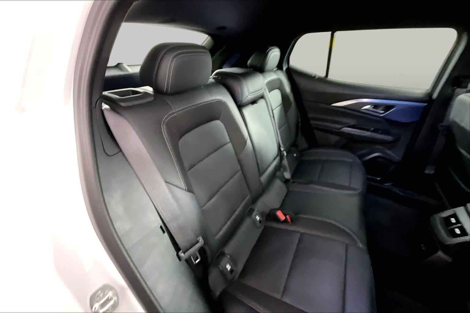 Used 2024 Summit White Chevrolet LT image 18