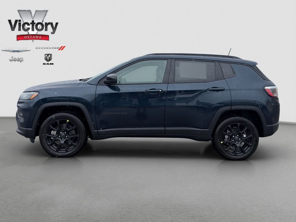 New 2026 Fathom Blue Pearl-Coat Exterior Paint Jeep Latitude image 3