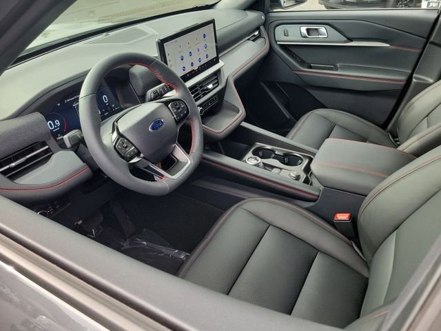 New 2026 Carbonized Gray Metallic Ford ST-Line image 3