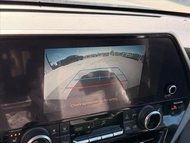 Used 2023 Moon Dust Toyota XLE image 22