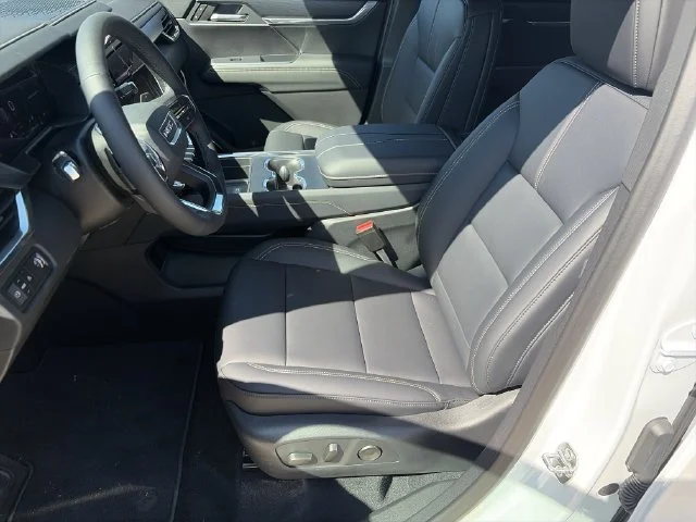 New 2027 White GMC Elevation image 10