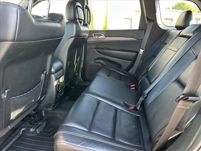 Used 2017 Blue Jeep Limited image 18