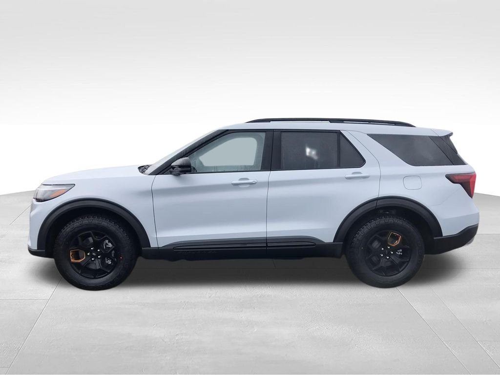 New 2026 Space White Metallic Ford Tremor® image 5