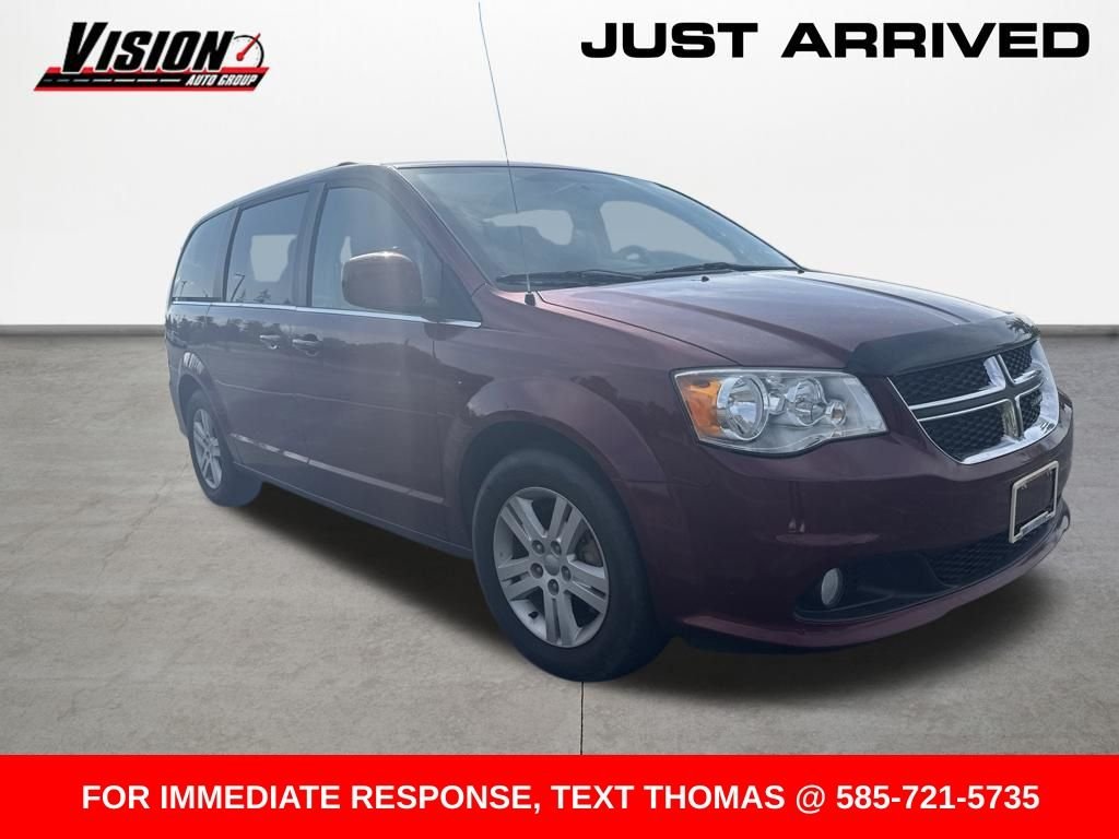 Used 2018 Red Dodge SXT image 3