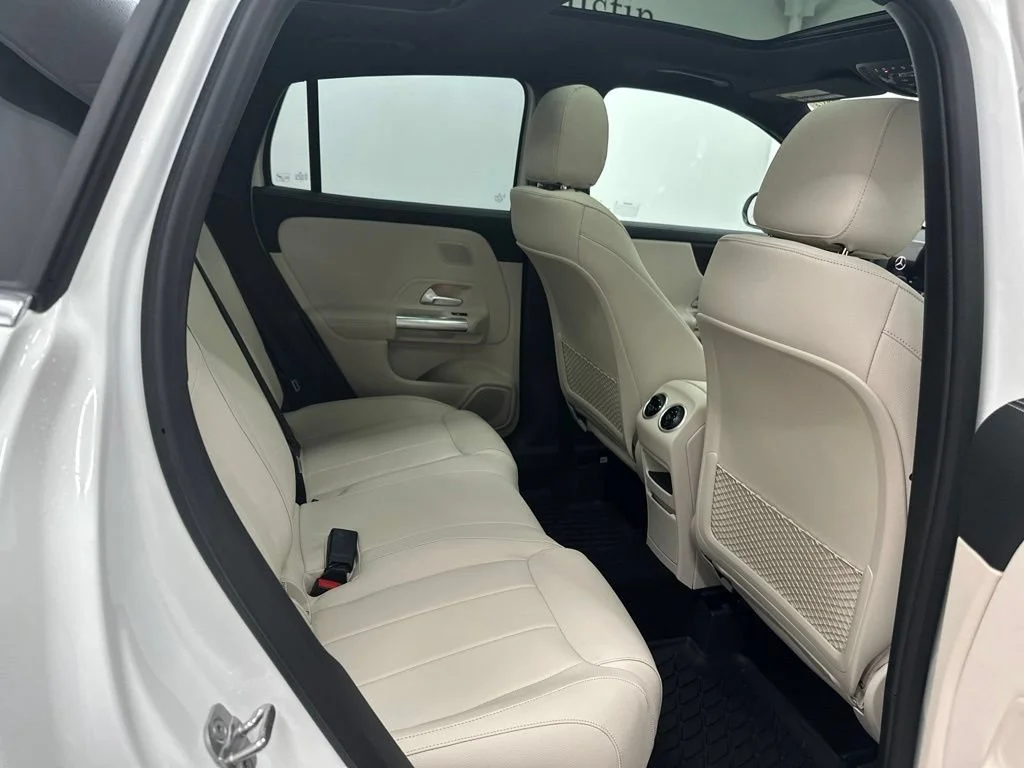 New 2026 White Mercedes-Benz GLA 250 image 25