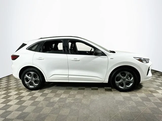 Certified Pre-Owned 2023 Ford Escape ST-Line