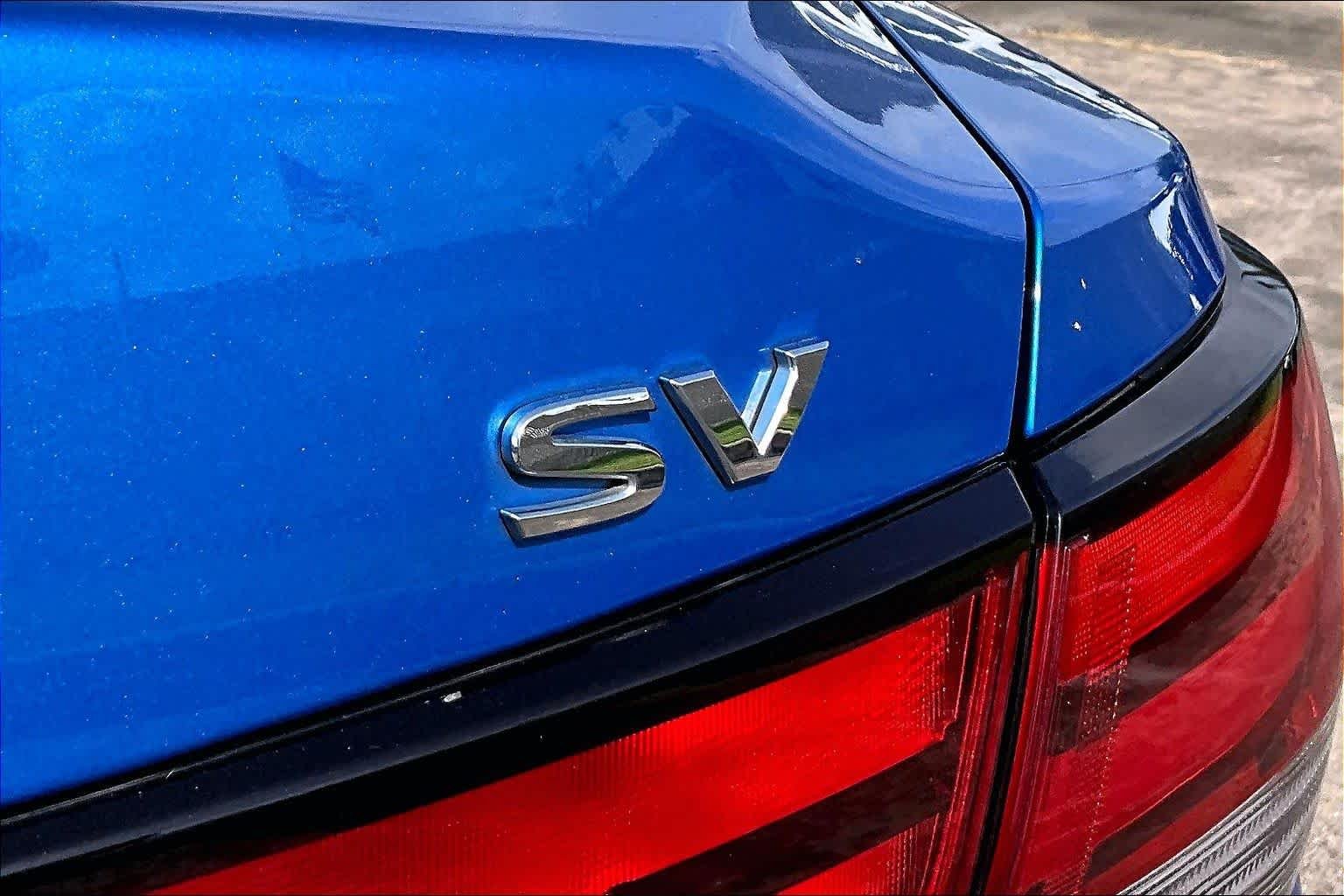 Used 2023 Electric Blue Metallic Nissan SV image 10