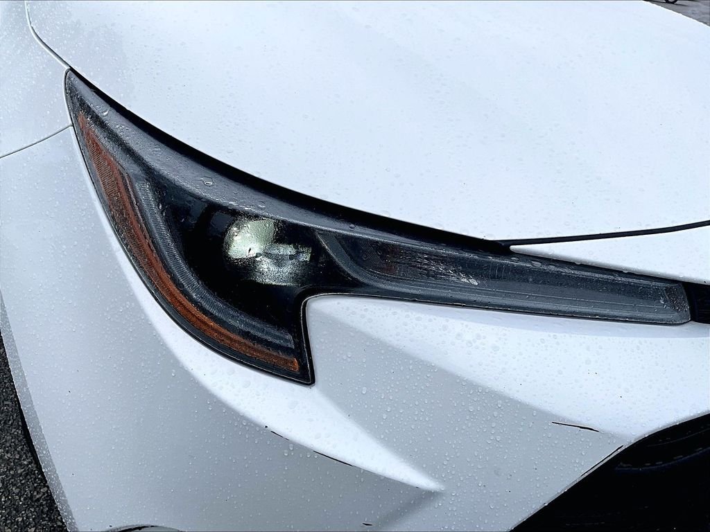 Used 2024 White Toyota LE image 30