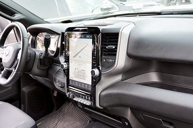 New 2026 Bright White Clear-Coat Exterior Paint RAM Tradesman image 13