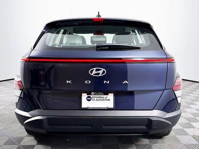 New 2026 Blue Hyundai SE FWD image 5