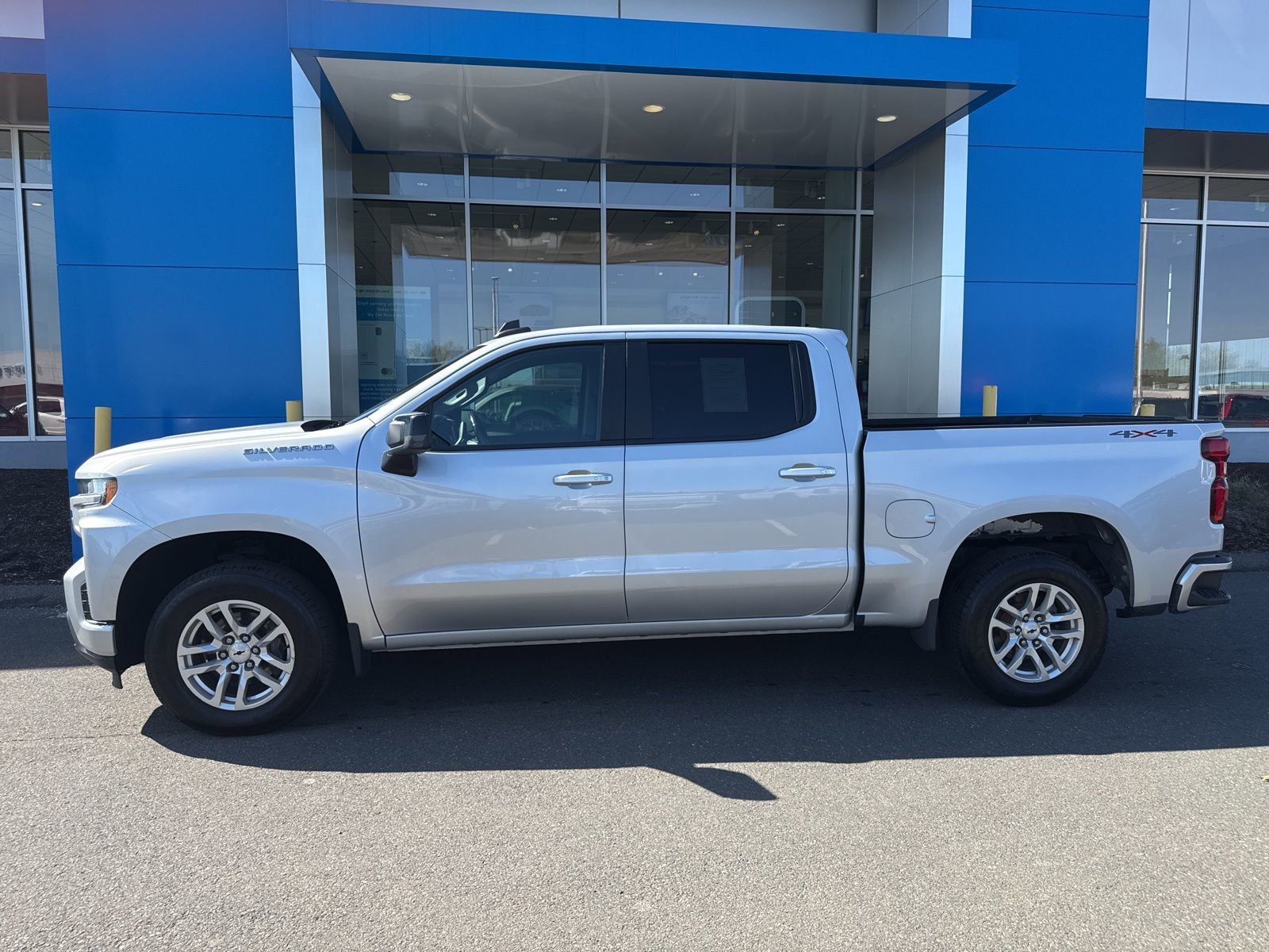 2019 Chevrolet Silverado 1500 RST - Photo 9