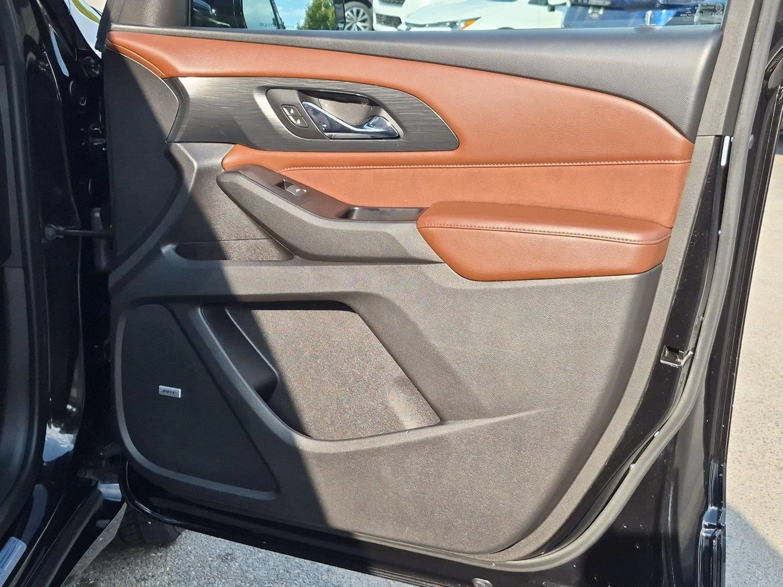 Used 2018 Mosaic Black Metallic Chevrolet High Country image 36