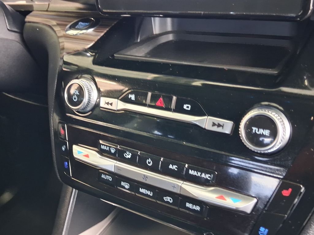 2023 Ford Explorer Limited - Photo 25