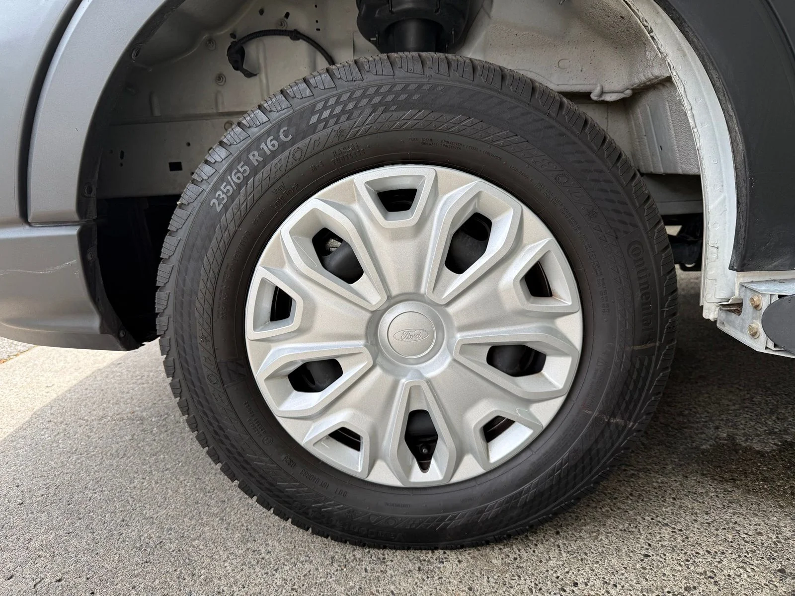 Used 2025 White Ford Base image 19