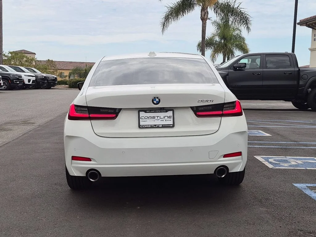 Used 2023 White BMW 330i image 6