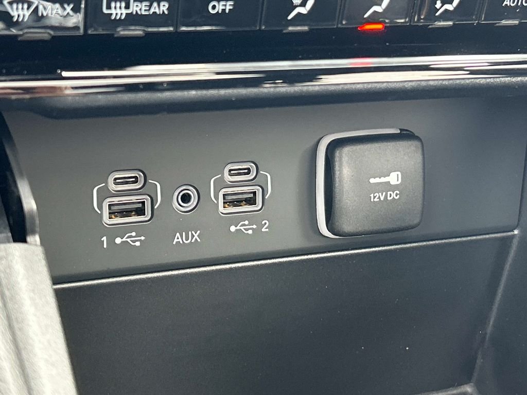 Used 2025 Gray Jeep Limited image 25