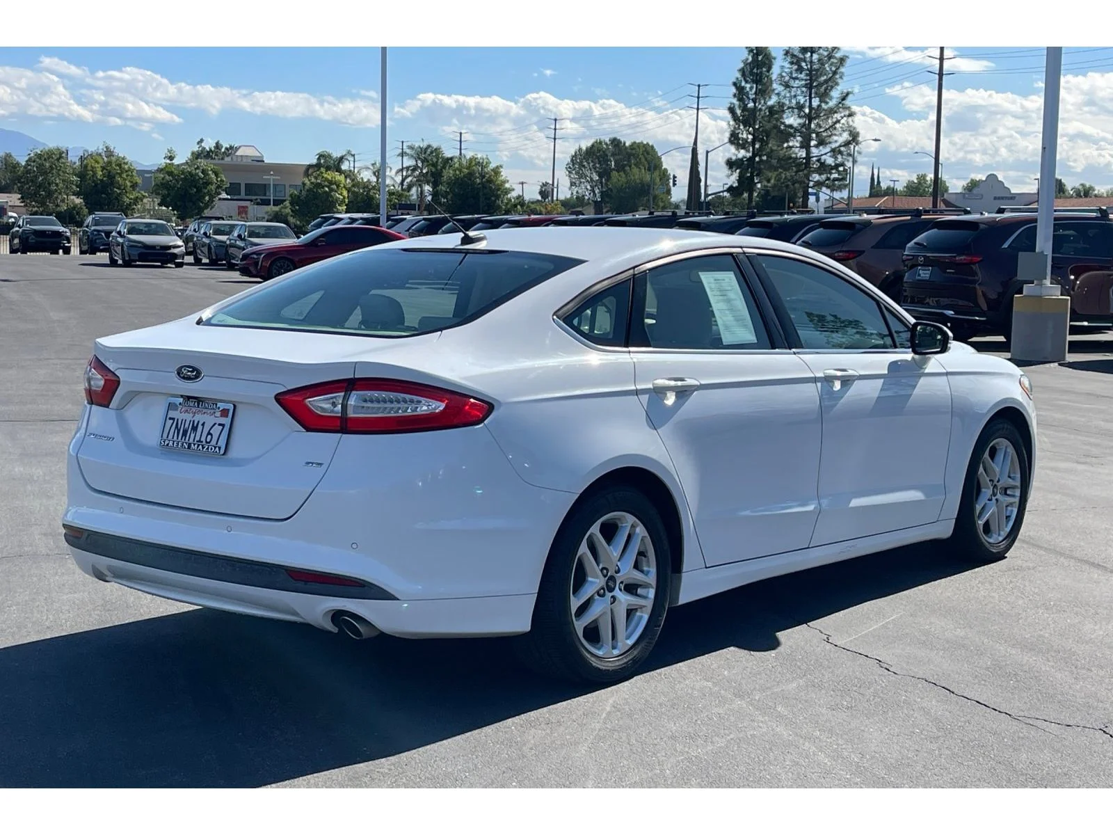 Used 2016 Oxford White Ford SE image 7