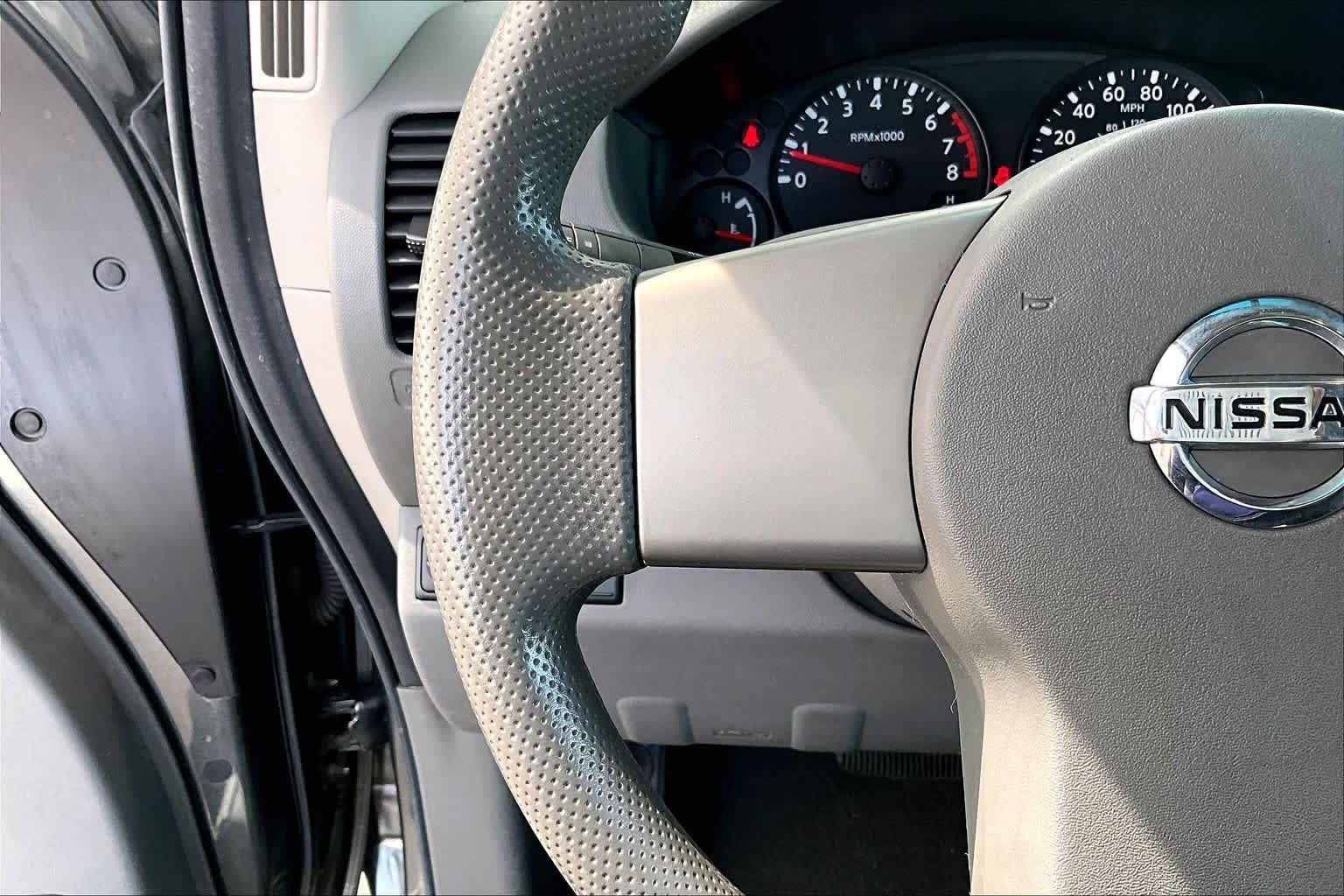 Used 2007 Storm Gray Nissan SE image 22