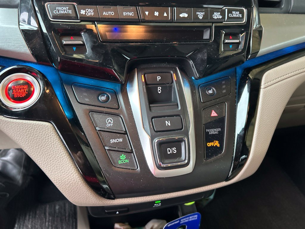 Used 2024  Honda Touring image 13