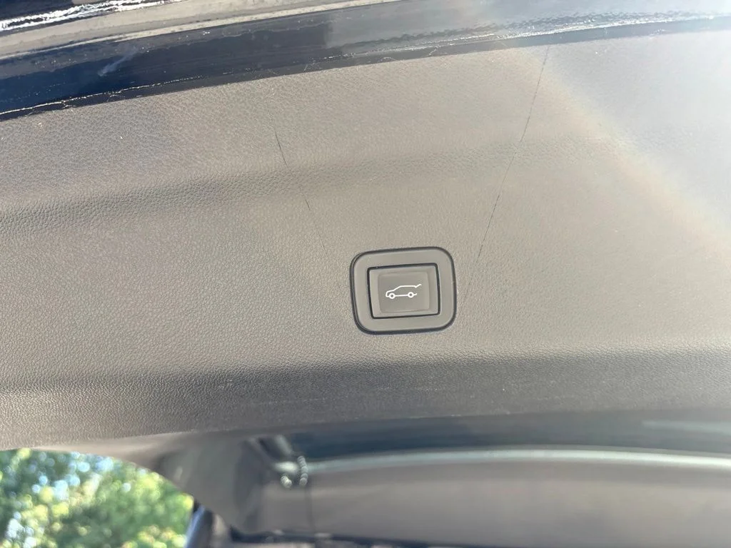 Used 2021 Black Chevrolet High Country image 54