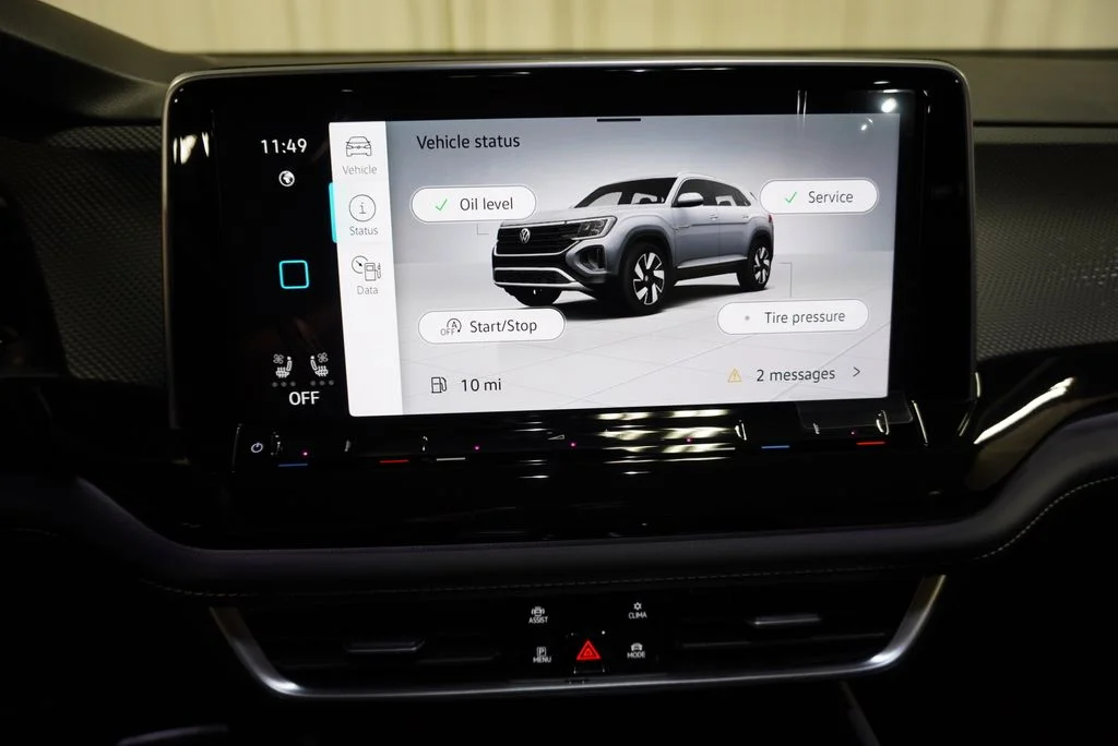 New 2026 Deep Black Volkswagen 2.0T SEL R-Line Black image 17
