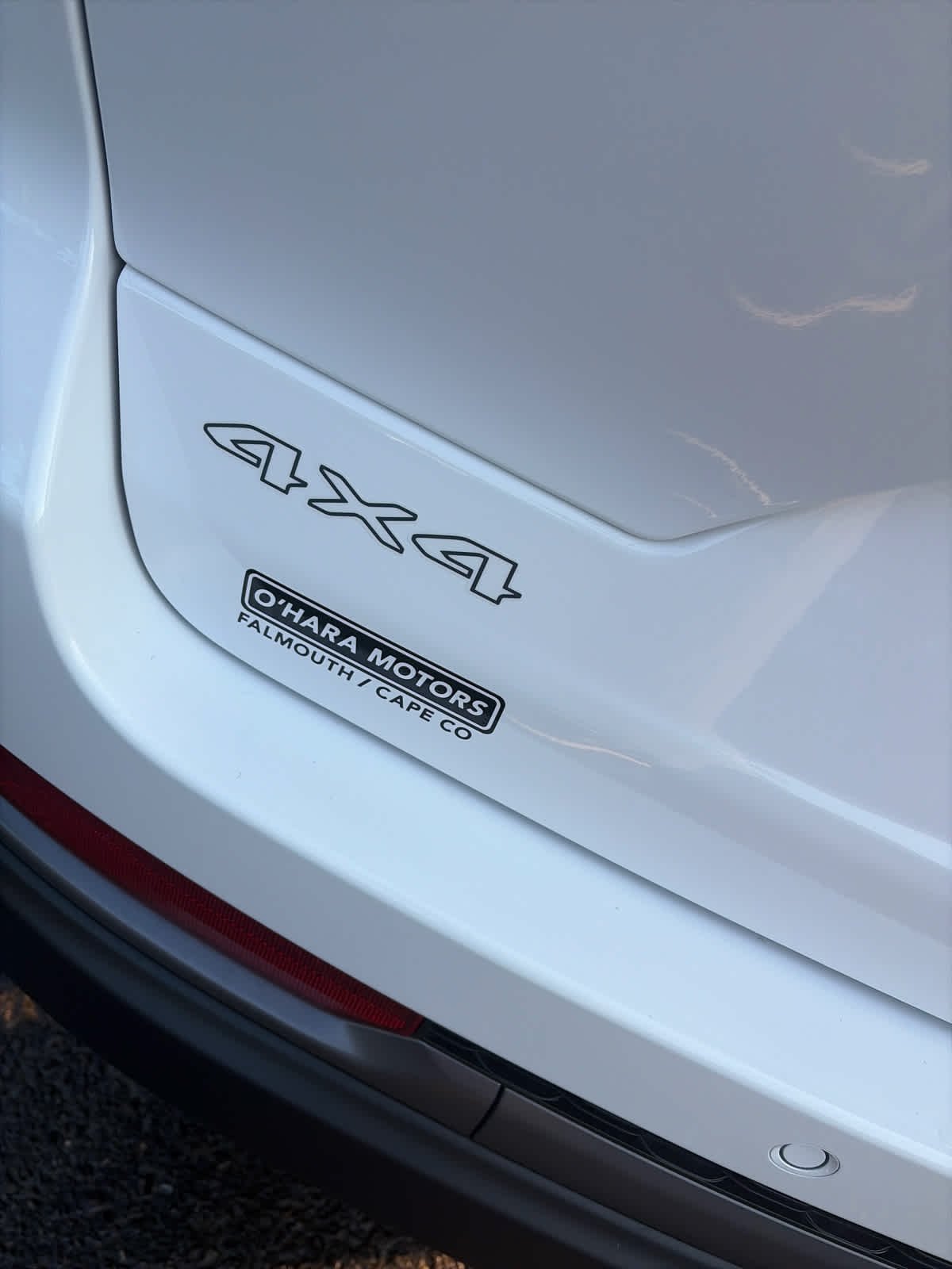 New 2026 Bright White Clear-Coat Exterior Paint Jeep 85th Anniversary Edition image 7