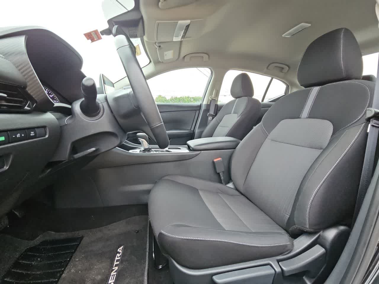 Used 2025 Super Black Nissan SV image 13