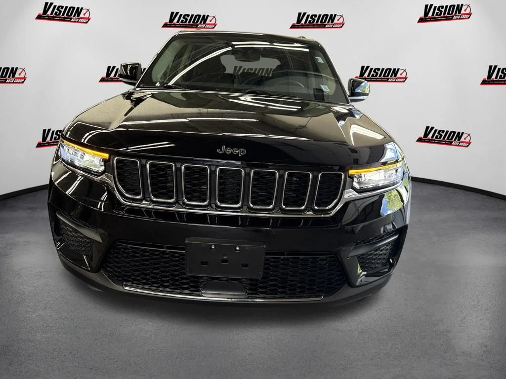 Used 2023 Black Jeep Laredo image 2