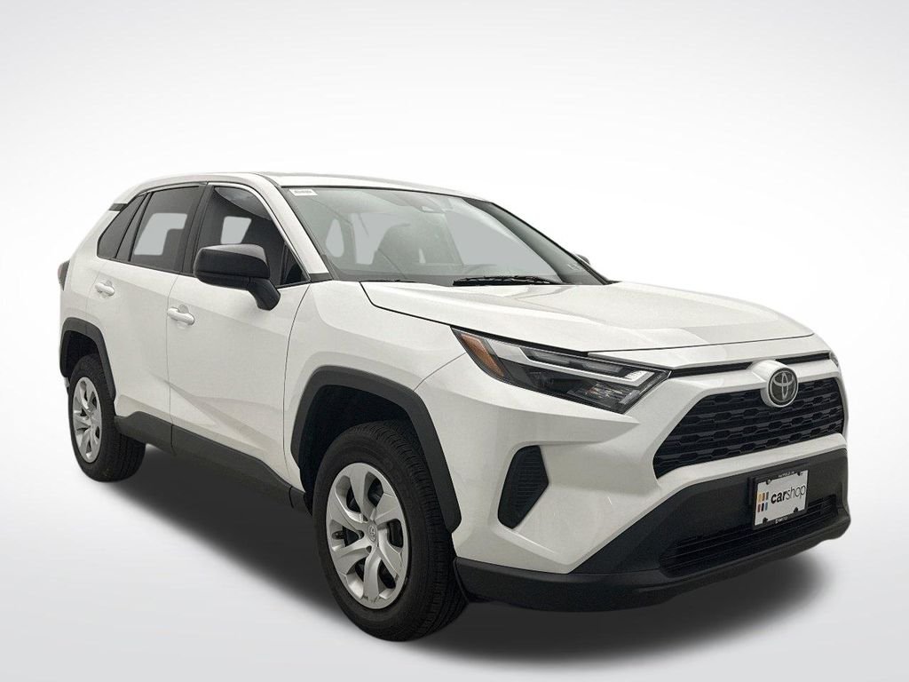 Used 2024 Ice Toyota LE image 7