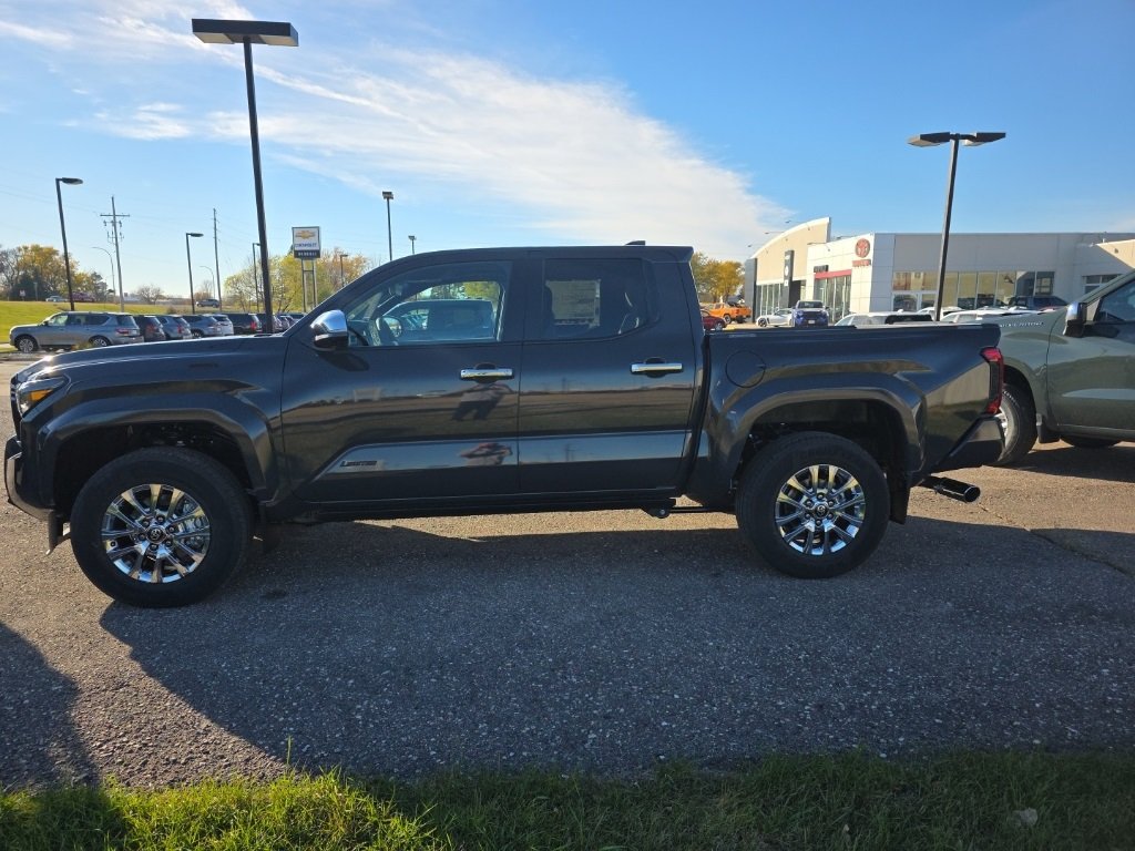 2025 Toyota Tacoma photo 3