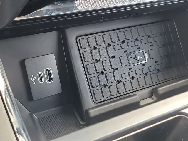 New 2026 Oxford White Ford Lariat image 27