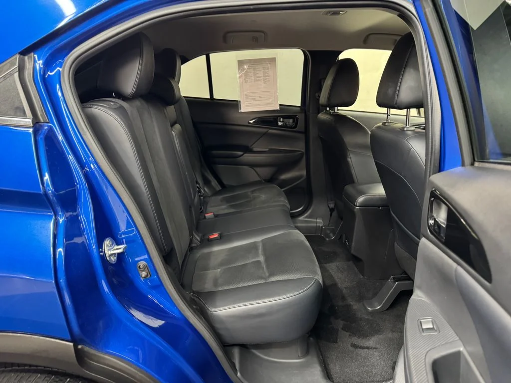 Used 2024 Blue Mitsubishi SE image 28