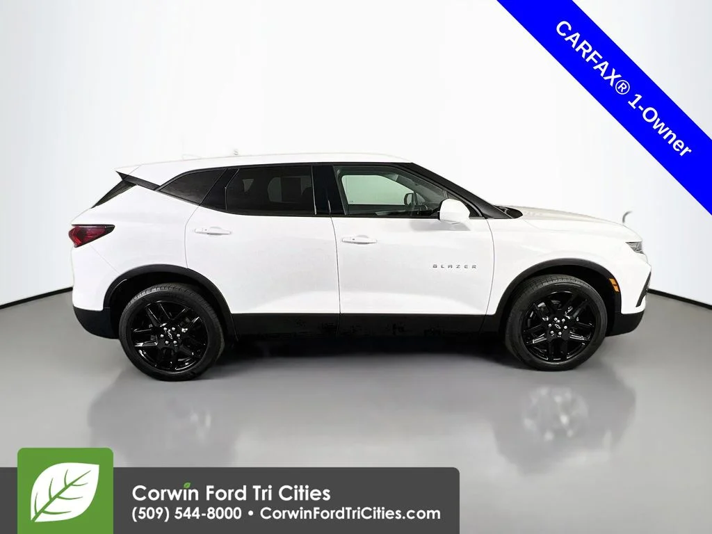 Used 2022 Summit White Chevrolet LT image 18