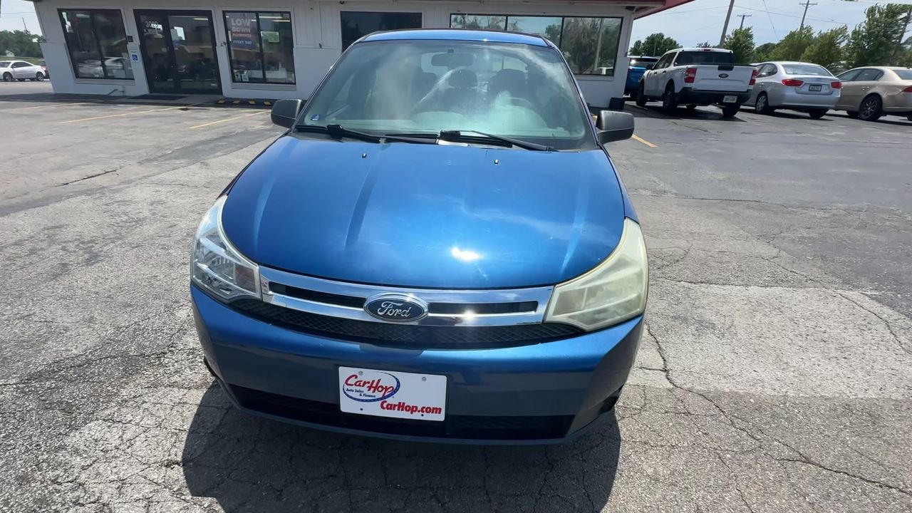 2009 Ford Focus SE photo 3