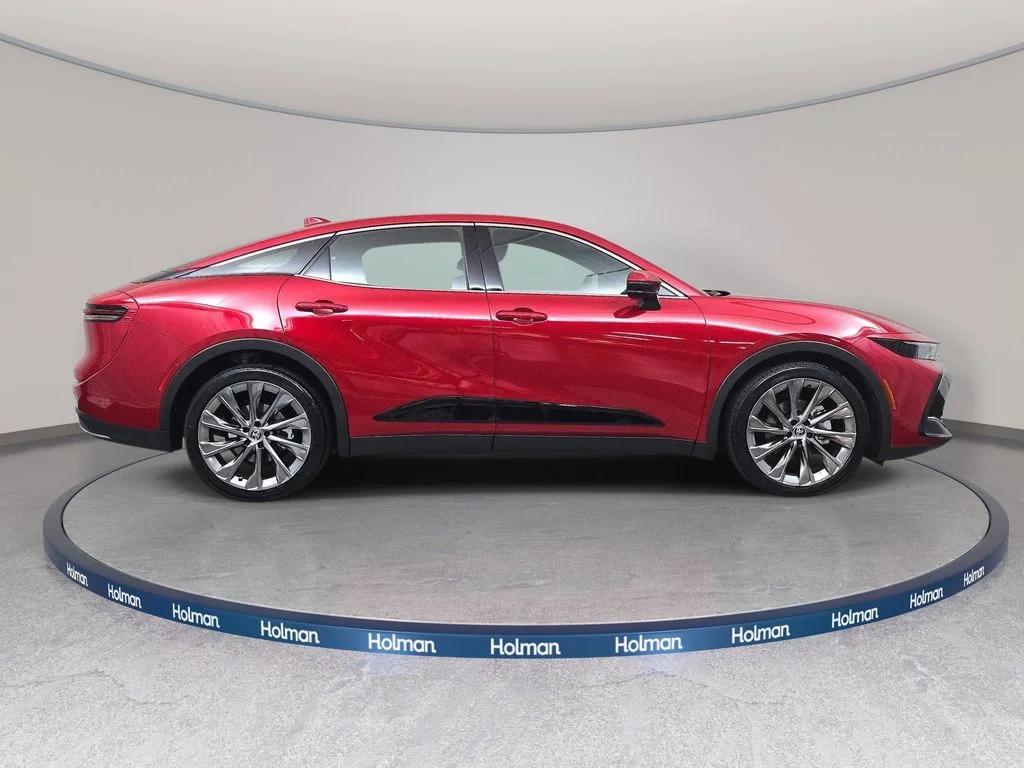 Used 2024 Red Toyota Limited image 5