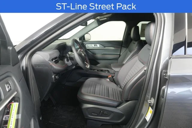 New 2026 Carbonized Gray Metallic Ford ST-Line image 7