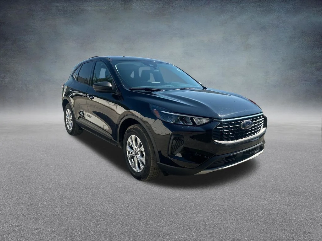 Used 2025 Black Ford Active image 9