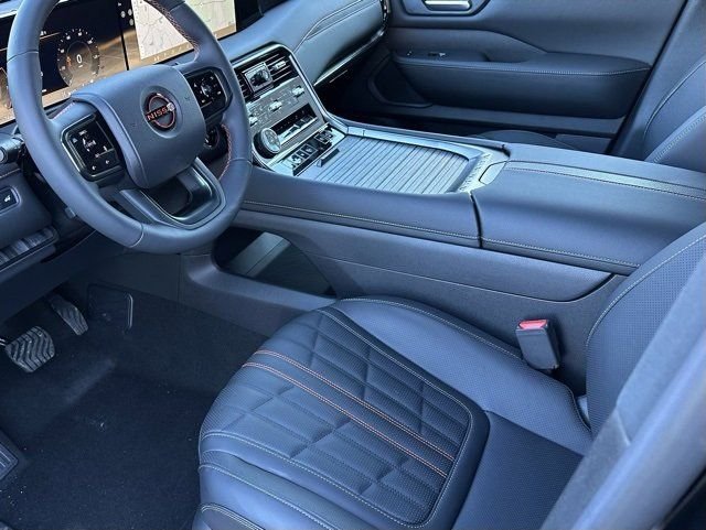 2025 Nissan Armada PRO-4X - Photo 9